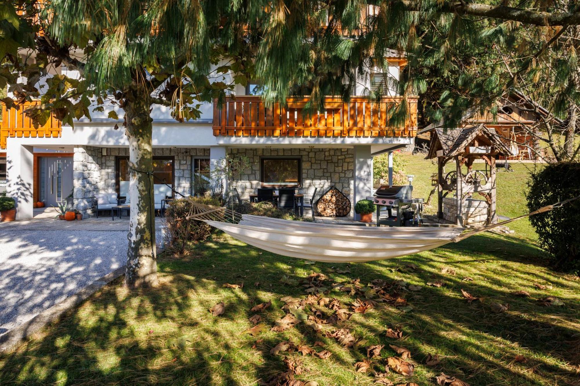 Vila Slavc, Cosy Apartment Near The Lake Bled Exterior foto